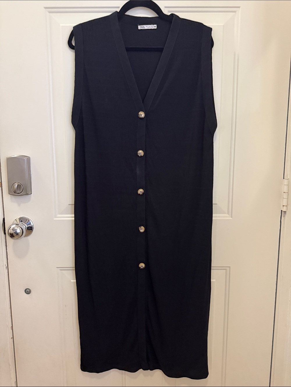 Zara Black Sleeveless Button-Front Midi Dress
